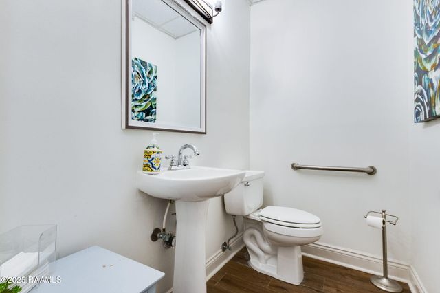 206 Magnate Drive, Lafayette, LA 70508