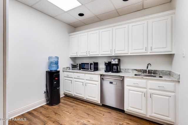 206 Magnate Drive, Lafayette, LA 70508