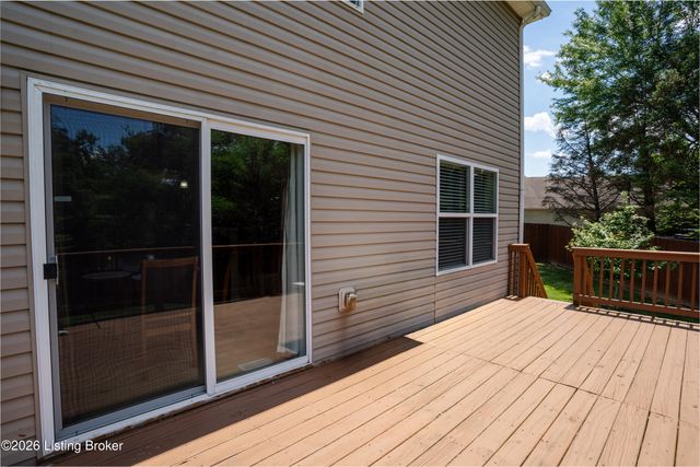 8201 Arbor Meadow Way, Louisville, KY 40228
