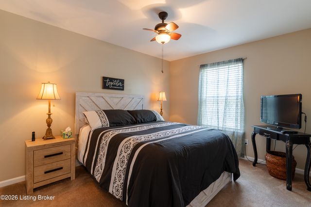 8201 Arbor Meadow Way, Louisville, KY 40228