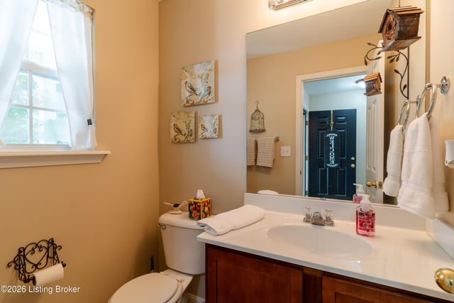 8201 Arbor Meadow Way, Louisville, KY 40228