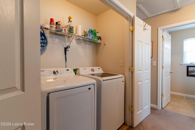 8201 Arbor Meadow Way, Louisville, KY 40228
