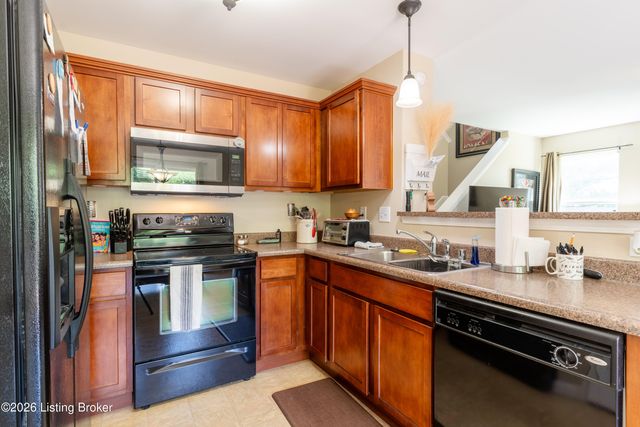 8201 Arbor Meadow Way, Louisville, KY 40228