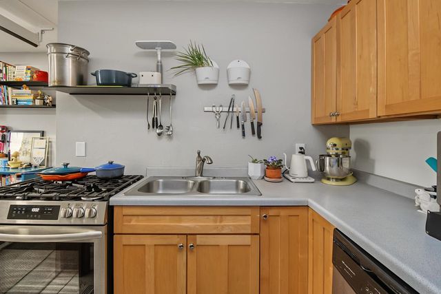 2525 3rd Avenue S 206, Minneapolis, MN 55404