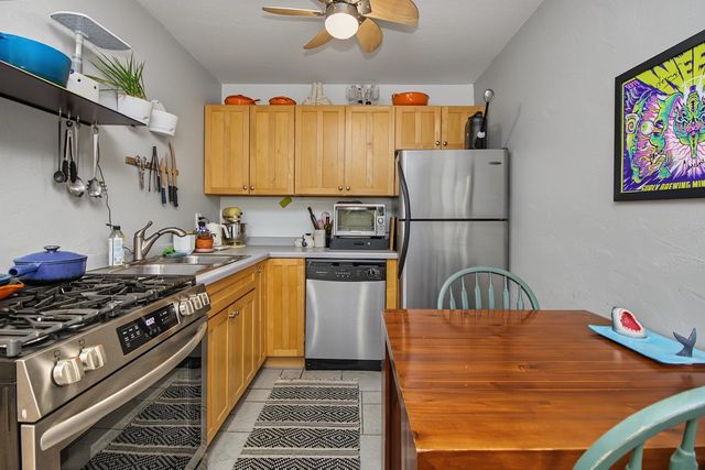 2525 3rd Avenue S 206, Minneapolis, MN 55404