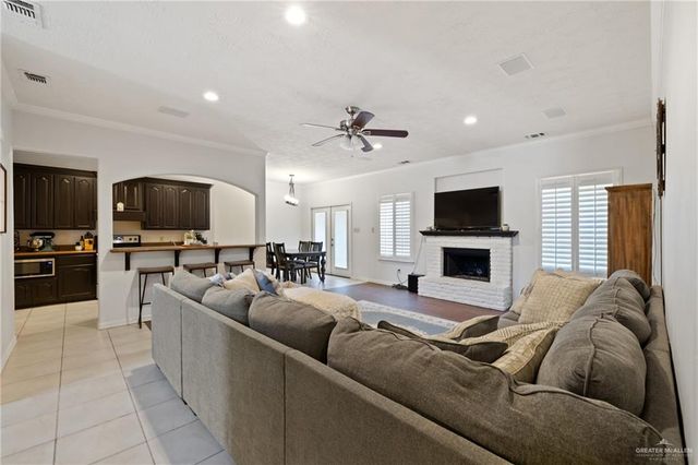 309 W Vinson Avenue, Harlingen, TX 78550