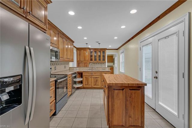 7170 Hopkins CIR, Gloucester, VA 23061