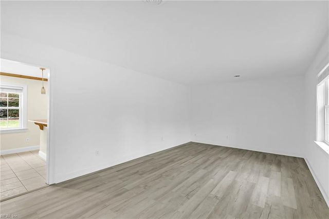 7170 Hopkins CIR, Gloucester, VA 23061