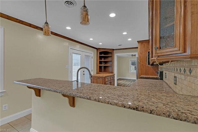 7170 Hopkins CIR, Gloucester, VA 23061