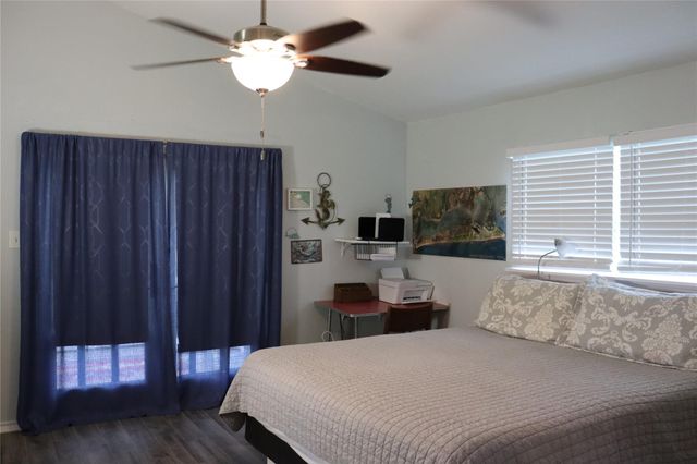 4214 Reeves Drive, Galveston, TX 77554