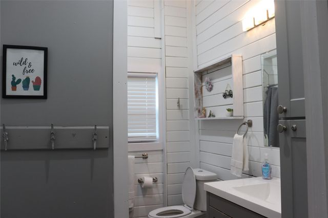 4214 Reeves Drive, Galveston, TX 77554