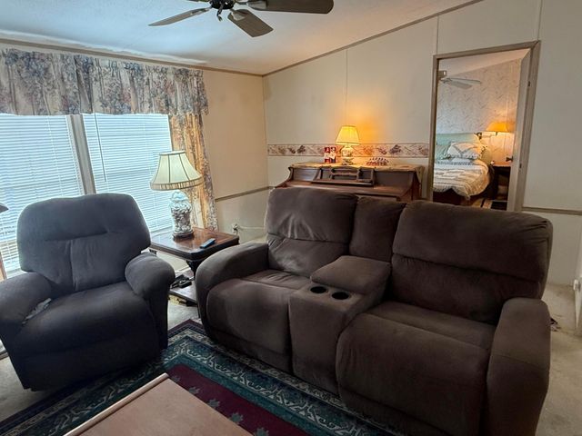 8508 SE Swan Avenue, Hobe Sound, FL 33455