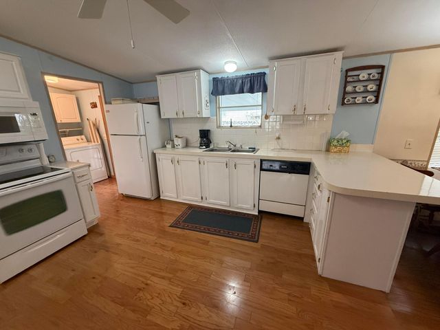 8508 SE Swan Avenue, Hobe Sound, FL 33455