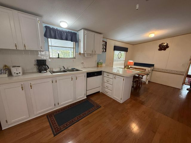 8508 SE Swan Avenue, Hobe Sound, FL 33455