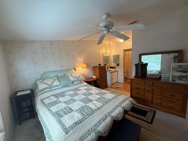 8508 SE Swan Avenue, Hobe Sound, FL 33455