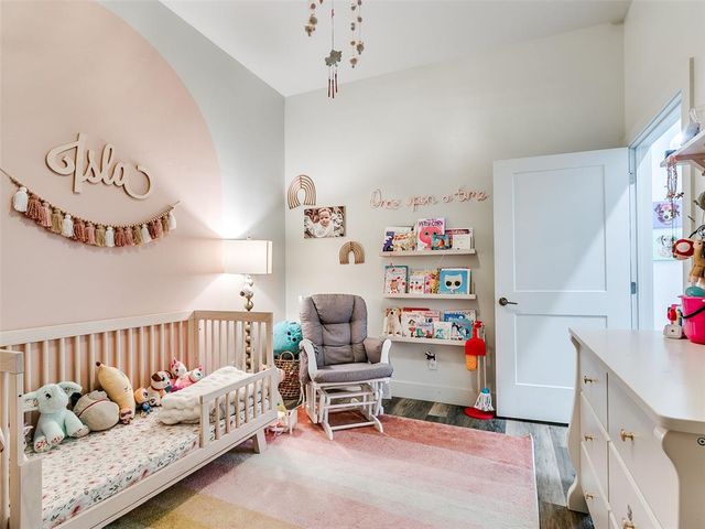 9516 Ridgeview Circle, The Village, OK 73120
