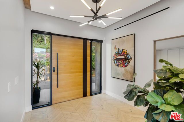 2515 Thames Street, Los Angeles, CA 90046