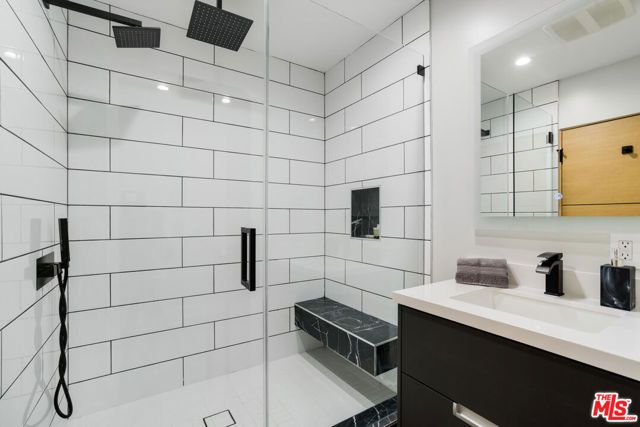 2515 Thames Street, Los Angeles, CA 90046