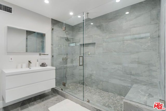 2515 Thames Street, Los Angeles, CA 90046