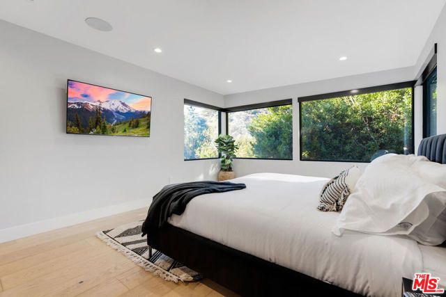 2515 Thames Street, Los Angeles, CA 90046