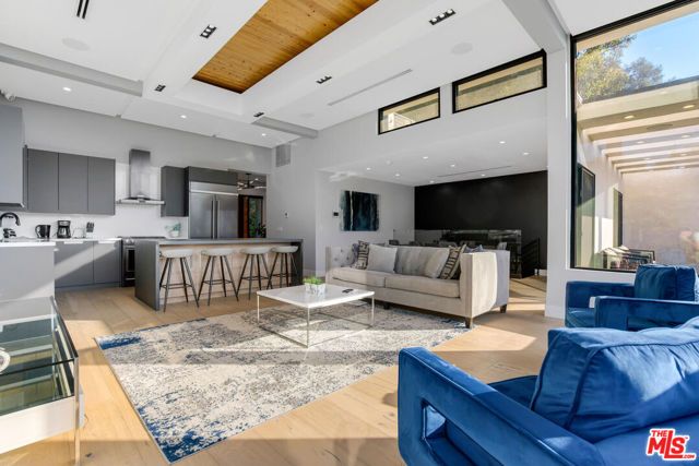 2515 Thames Street, Los Angeles, CA 90046