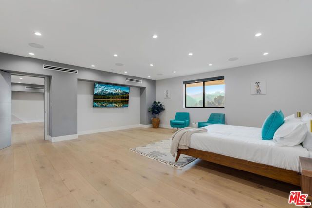 2515 Thames Street, Los Angeles, CA 90046