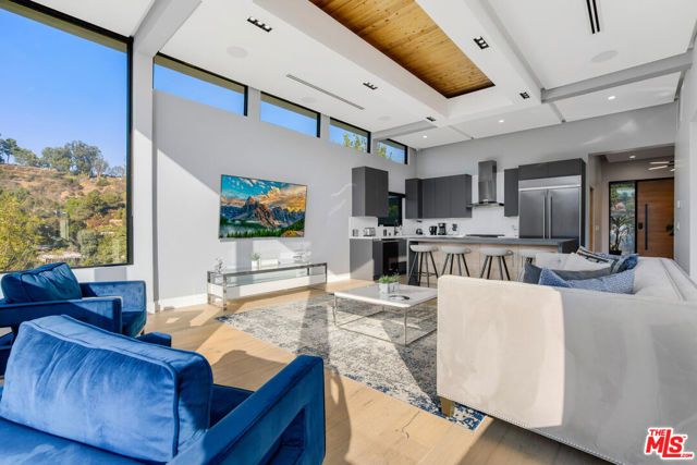 2515 Thames Street, Los Angeles, CA 90046