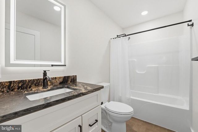 1548 JAMES CITY, Reva, VA 22735