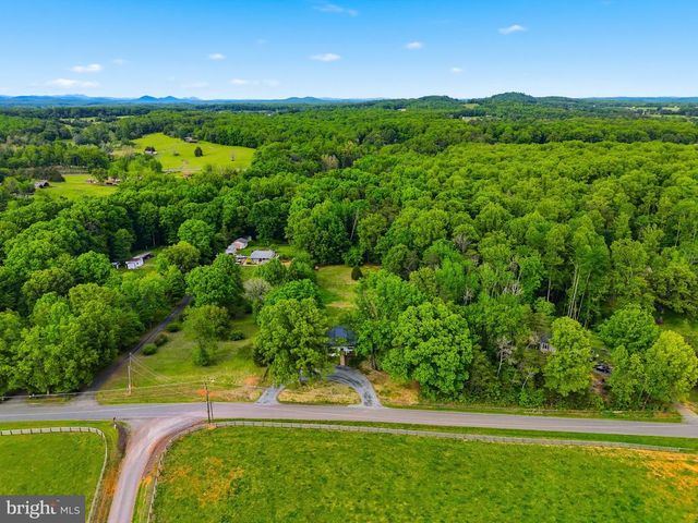 1548 JAMES CITY, Reva, VA 22735