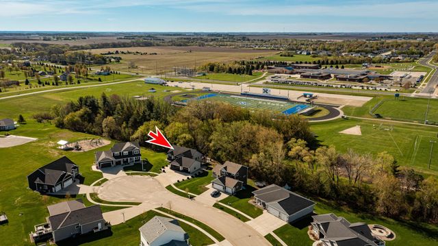 505 21st Place NE, Kasson, MN 55944