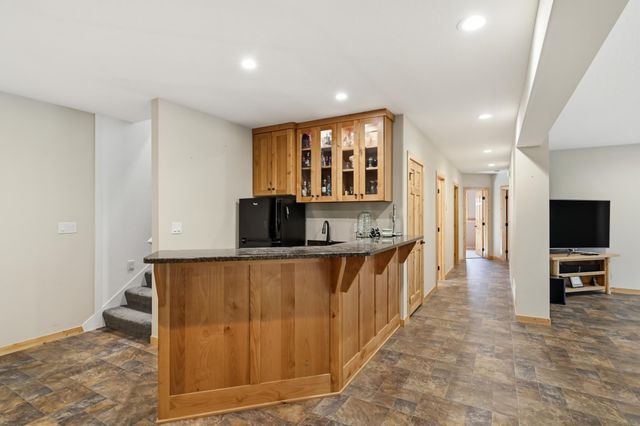 505 21st Place NE, Kasson, MN 55944