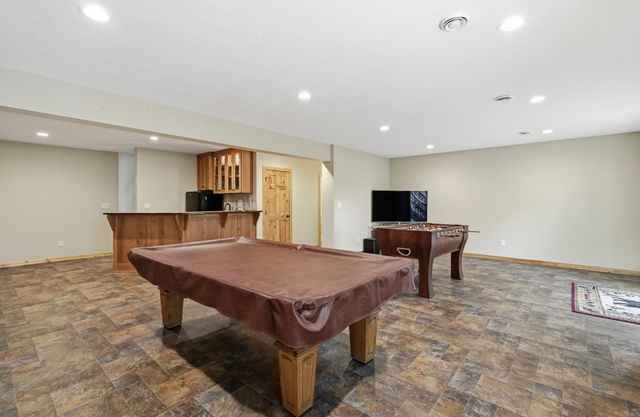 505 21st Place NE, Kasson, MN 55944