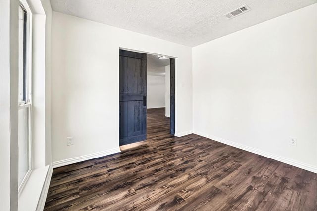 19410 Navarro Mills Drive, Tomball, TX 77375