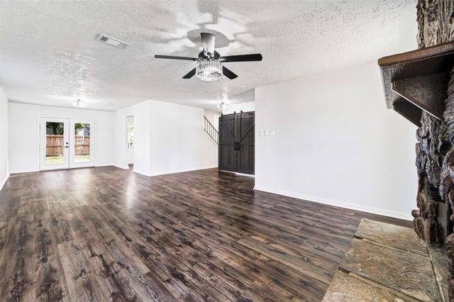 19410 Navarro Mills Drive, Tomball, TX 77375