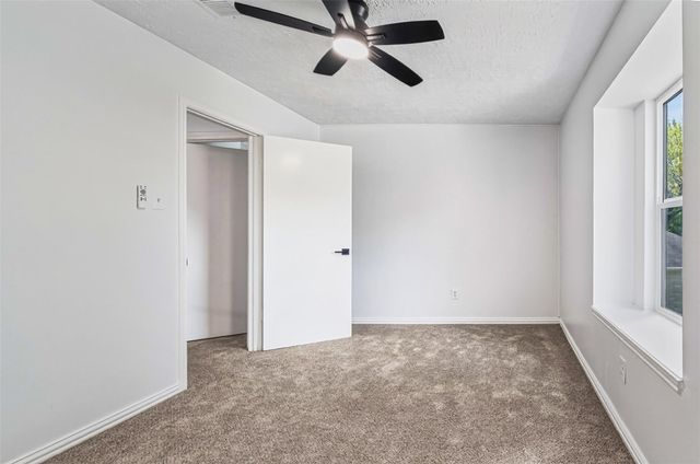 19410 Navarro Mills Drive, Tomball, TX 77375