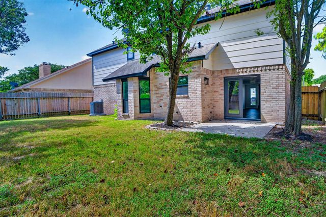 19410 Navarro Mills Drive, Tomball, TX 77375