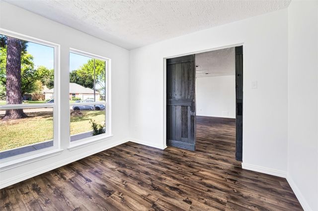 19410 Navarro Mills Drive, Tomball, TX 77375