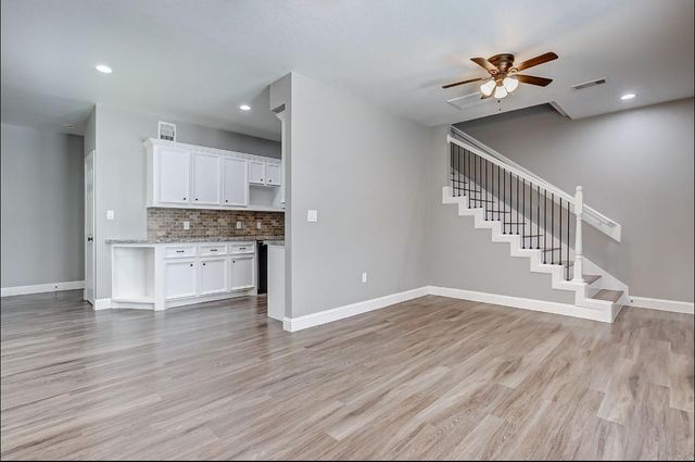 2402 Spence Street A, Houston, TX 77093