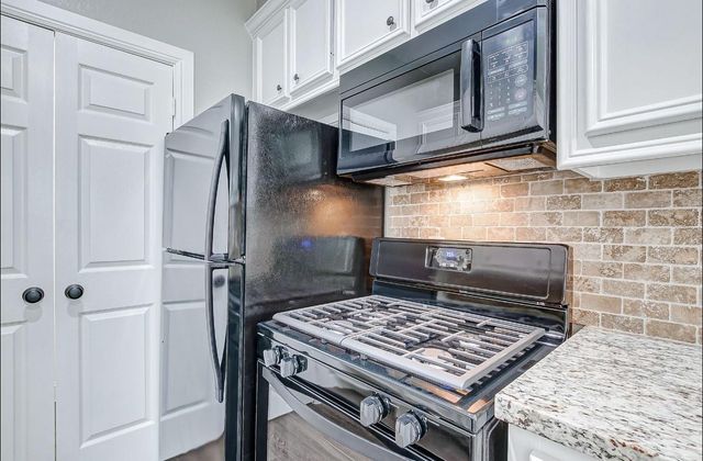 2402 Spence Street A, Houston, TX 77093