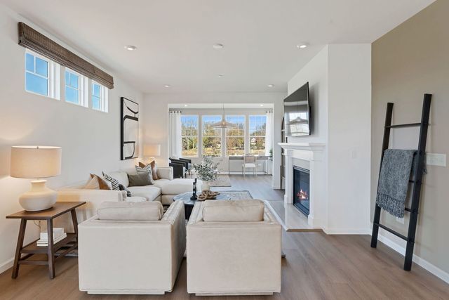 1035 Quarry Court 9, Carol Stream, IL 60188