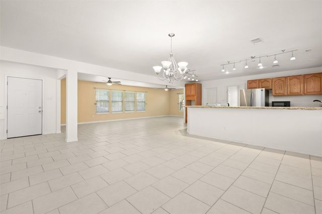 2206 Wimcrest Street, Galveston, TX 77551