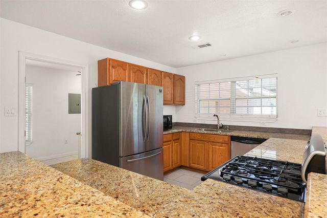 2206 Wimcrest Street, Galveston, TX 77551