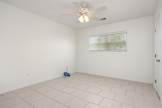 2206 Wimcrest Street, Galveston, TX 77551