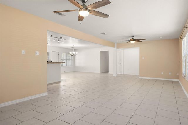 2206 Wimcrest Street, Galveston, TX 77551