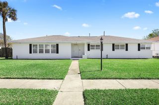 2206 Wimcrest Street, Galveston, TX 77551