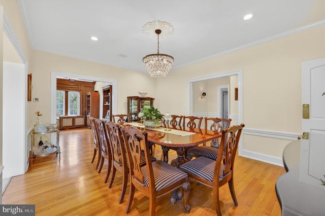 675 EDGEBORO BLVD, Bethlehem, PA 18017