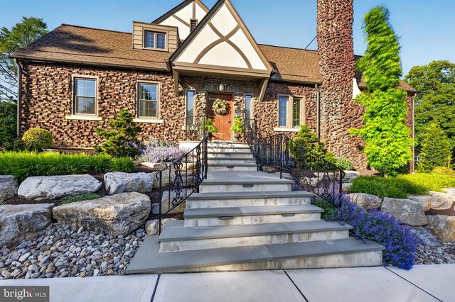 675 EDGEBORO BLVD, Bethlehem, PA 18017