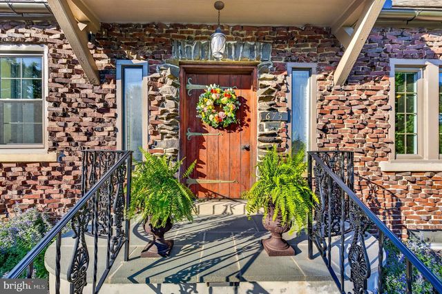 675 EDGEBORO BLVD, Bethlehem, PA 18017