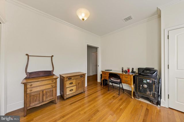 675 EDGEBORO BLVD, Bethlehem, PA 18017