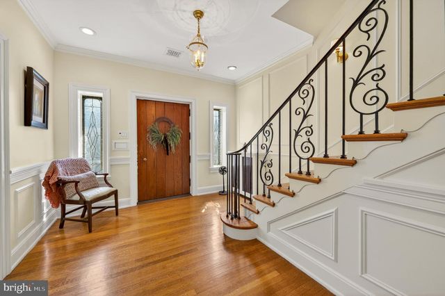 675 EDGEBORO BLVD, Bethlehem, PA 18017